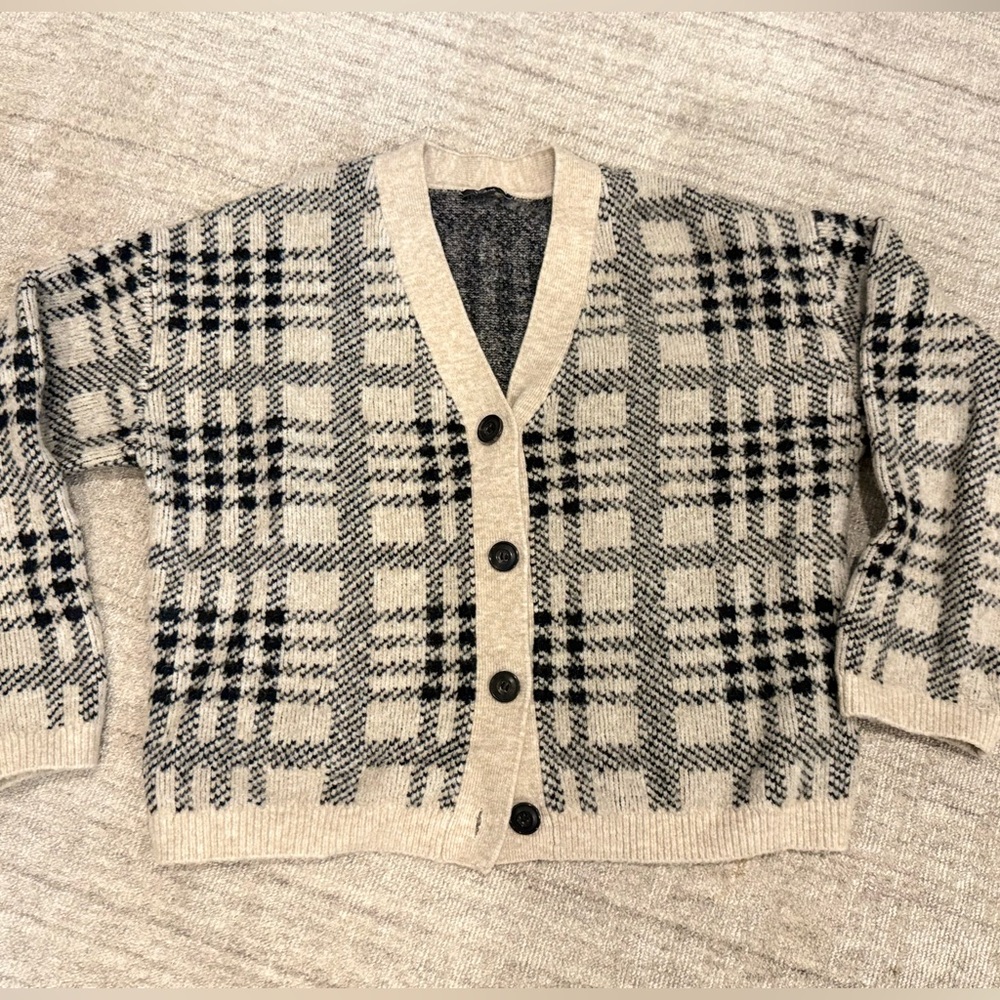 Rails Oatmeal & Black Plaid Cardigan. Size S. like new.
